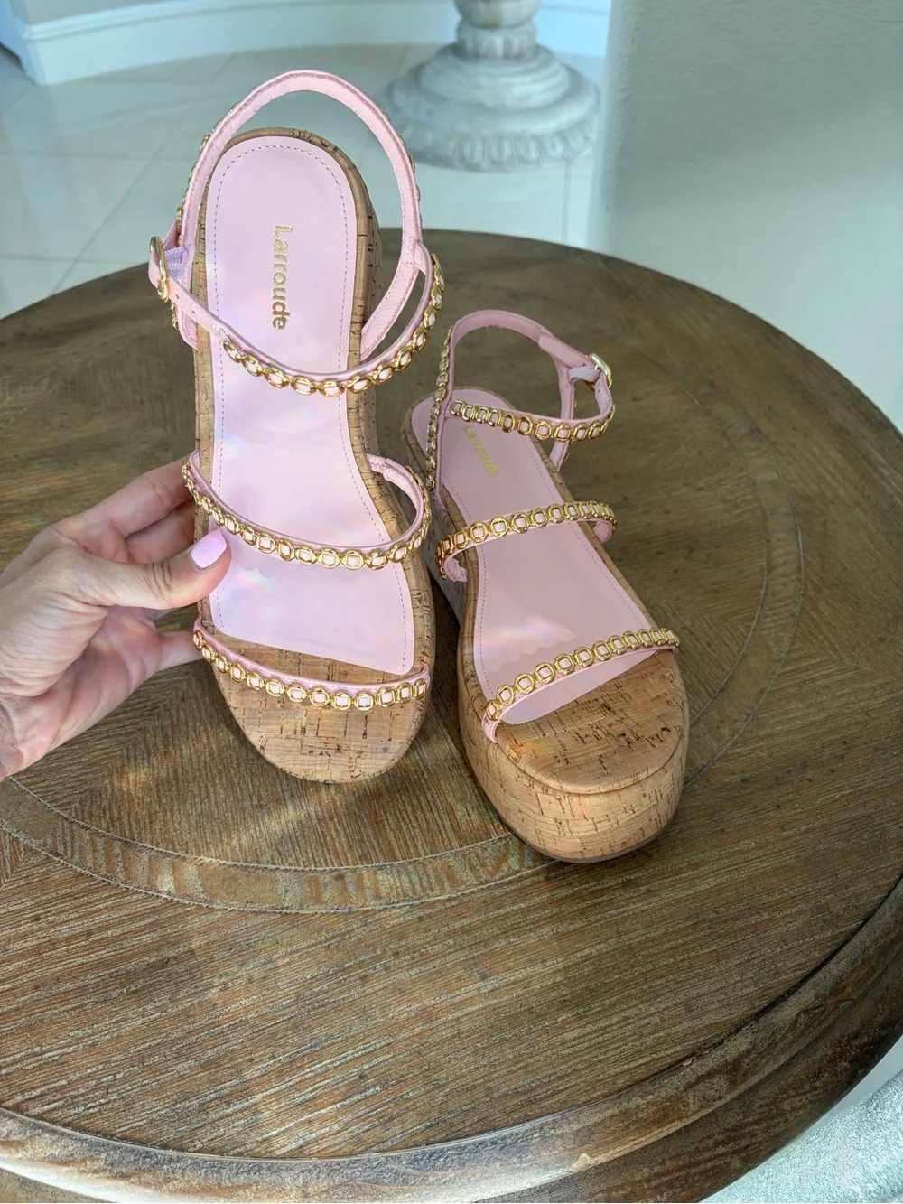 Larroude Gio Melanina Flatform in Tulip Patent Leather (NEVER BEEN WORN)